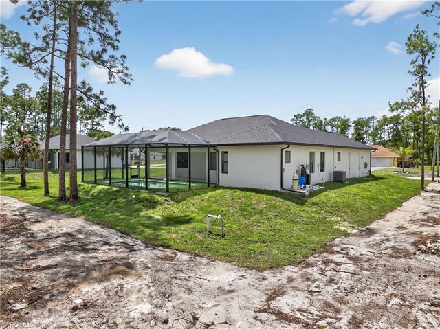 819 Moore AVE, Lehigh Acres, FL 33972