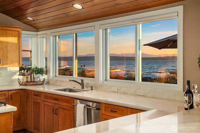 309 Seascape Dr., Camano Island, WA 98282