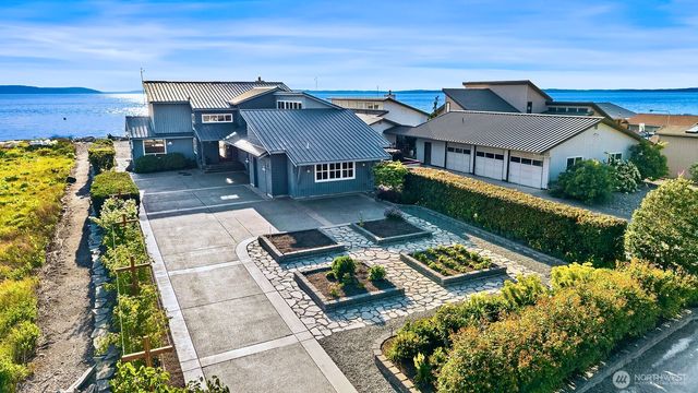 309 Seascape Dr., Camano Island, WA 98282