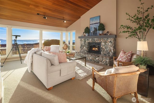 309 Seascape Dr., Camano Island, WA 98282