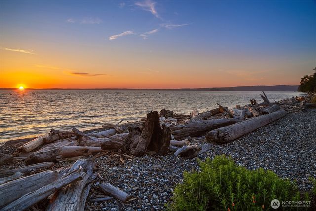 309 Seascape Dr., Camano Island, WA 98282