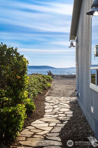 309 Seascape Dr., Camano Island, WA 98282