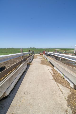 270 31st Street, Hills, MN 56138