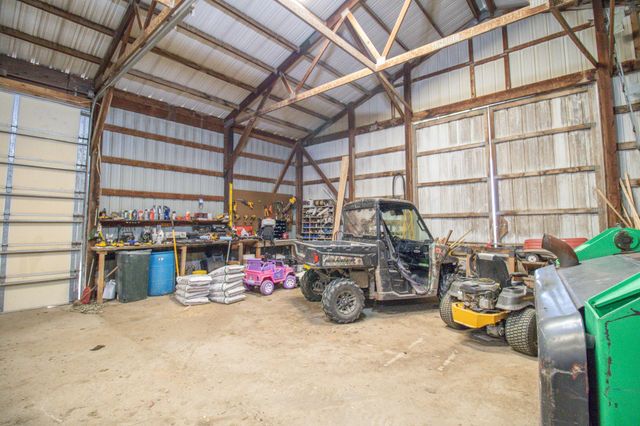 270 31st Street, Hills, MN 56138