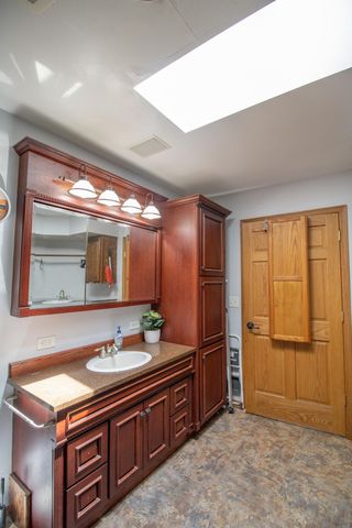 270 31st Street, Hills, MN 56138