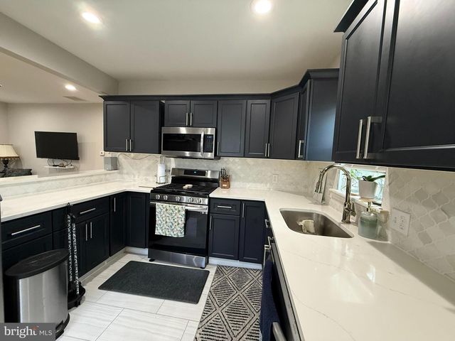 309 W EVERGREEN AVE, Somerdale, NJ 08083
