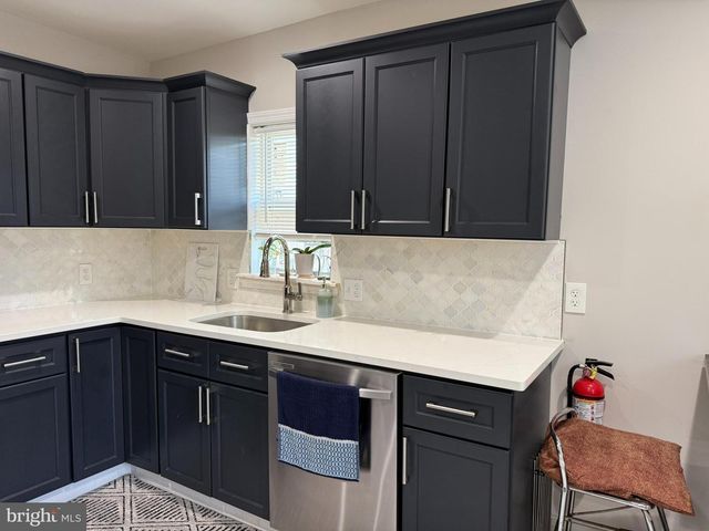 309 W EVERGREEN AVE, Somerdale, NJ 08083