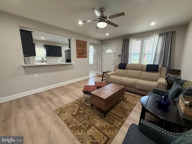 309 W EVERGREEN AVE, Somerdale, NJ 08083