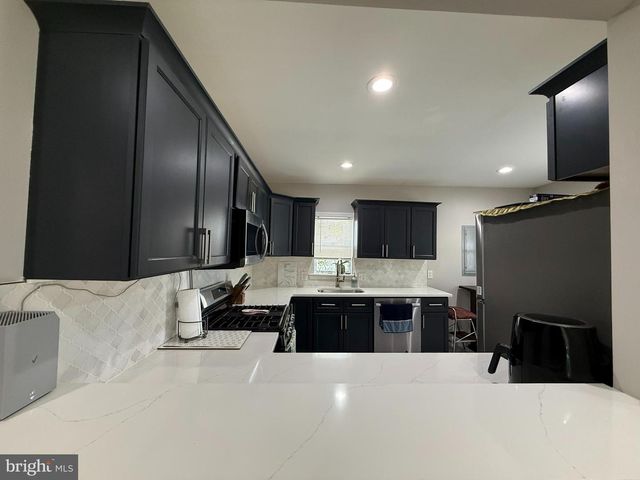 309 W EVERGREEN AVE, Somerdale, NJ 08083
