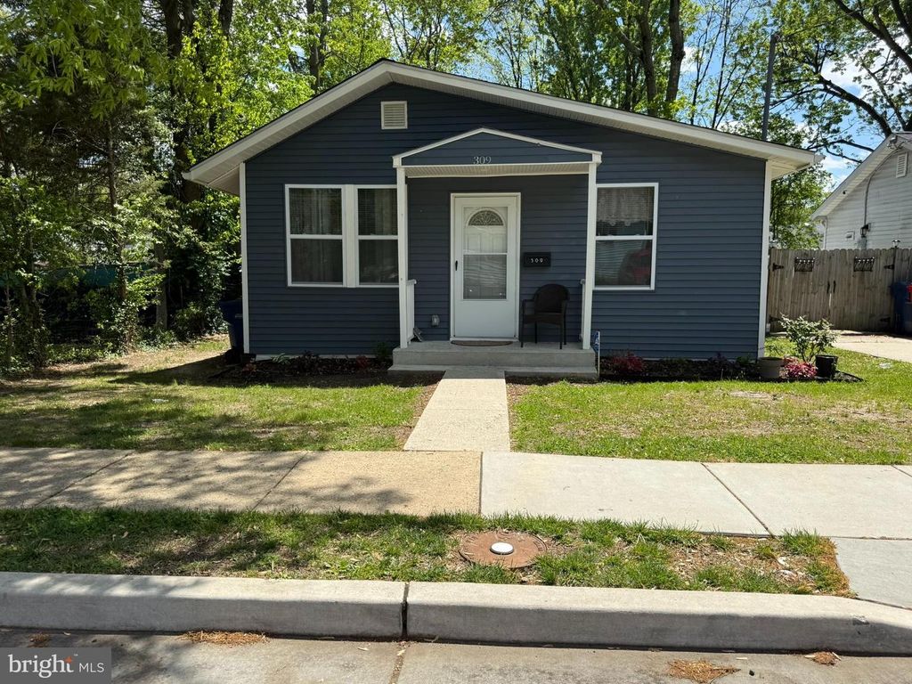 309 W EVERGREEN AVE, Somerdale, NJ 08083