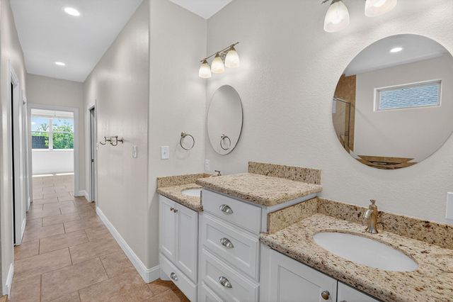 15628 Shady Brook Lane, College Station, TX 77845