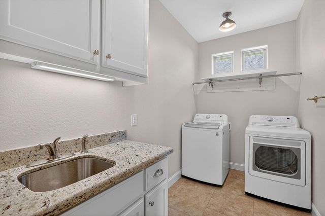 15628 Shady Brook Lane, College Station, TX 77845