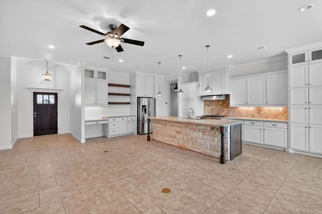 15628 Shady Brook Lane, College Station, TX 77845