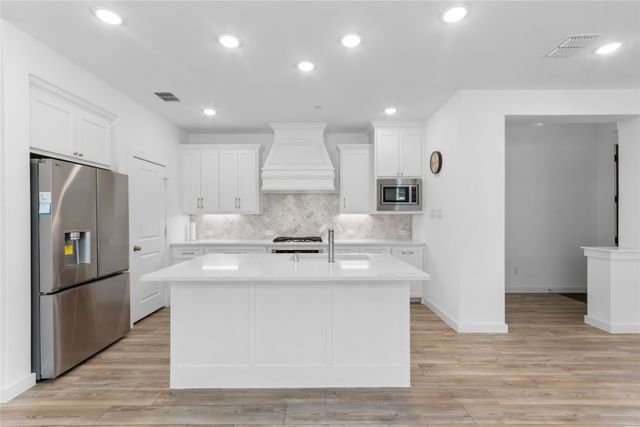 523 Cobblestone Lane, Irving, TX 75039