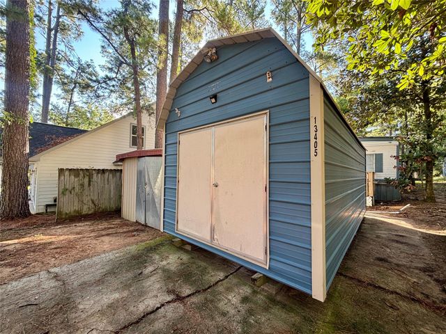 13405 Commander Circle, Willis, TX 77318