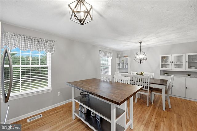 44084 FERNCLIFF TER, Ashburn, VA 20147
