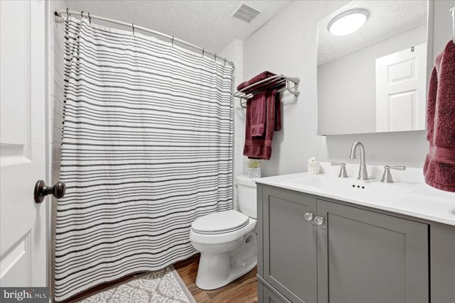 44084 FERNCLIFF TER, Ashburn, VA 20147