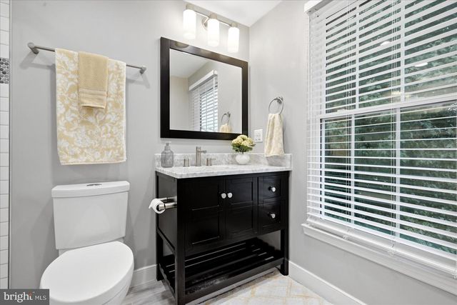 44084 FERNCLIFF TER, Ashburn, VA 20147