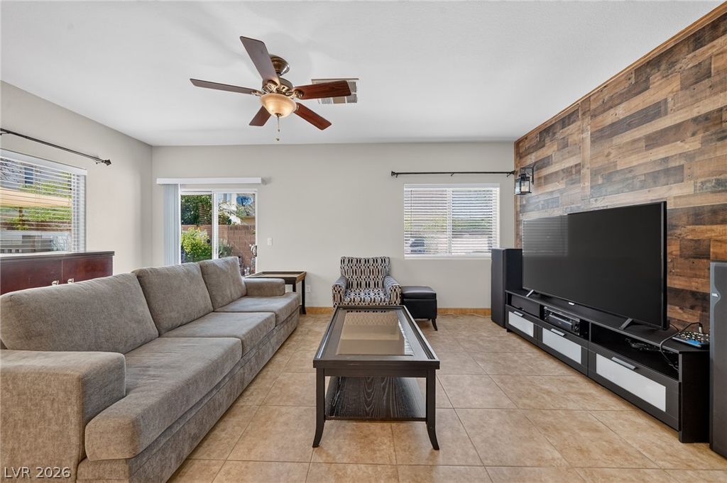 8688 Tomnitz Avenue 103, Las Vegas, NV 89178 — photo 4