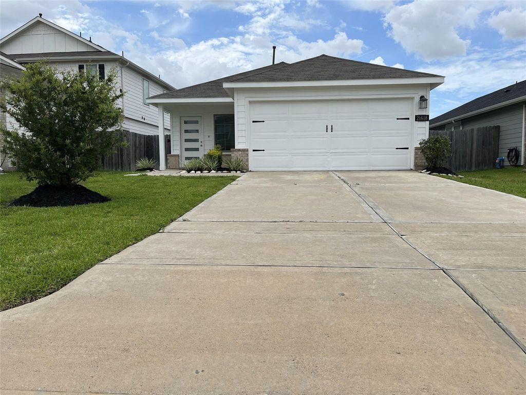 21618 Lemon Beebrush Lane, Katy, TX 77449