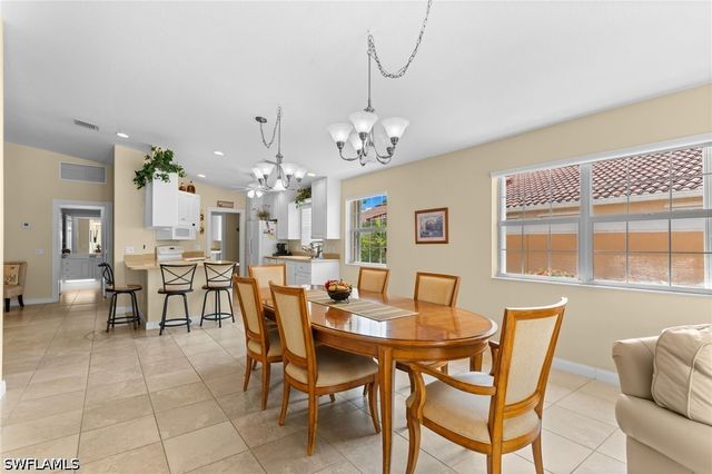 7620 Rozzini LN, Naples, FL 34114