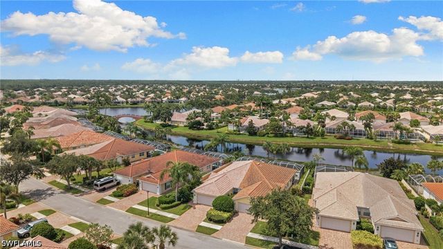 7620 Rozzini LN, Naples, FL 34114