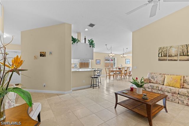 7620 Rozzini LN, Naples, FL 34114