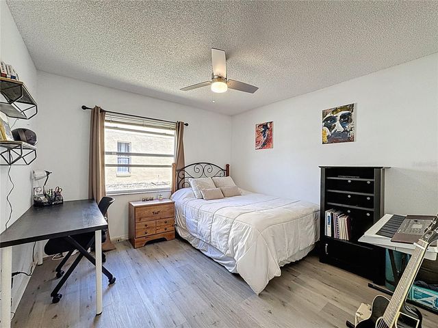 566 MONTANA AVENUE, Davenport, FL 33897