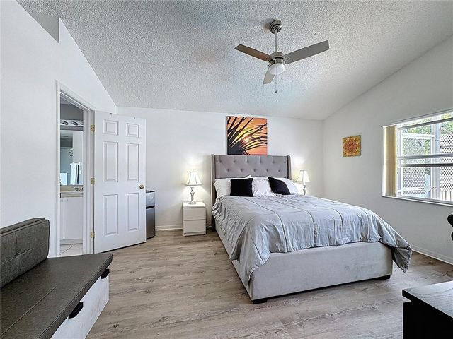 566 MONTANA AVENUE, Davenport, FL 33897