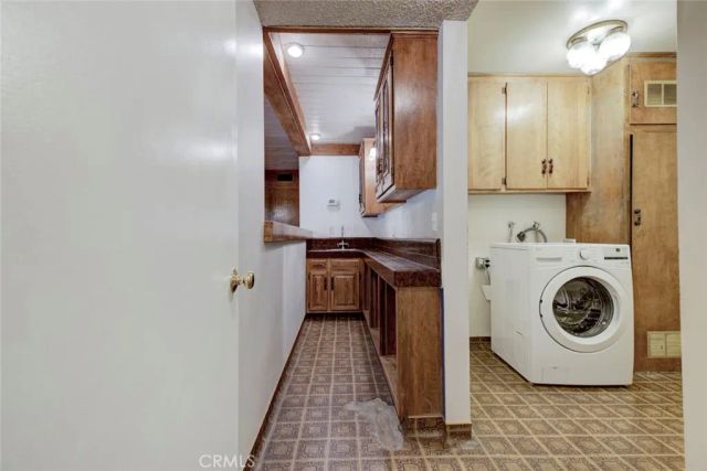 3309 Sparr Boulevard, Glendale, CA 91208