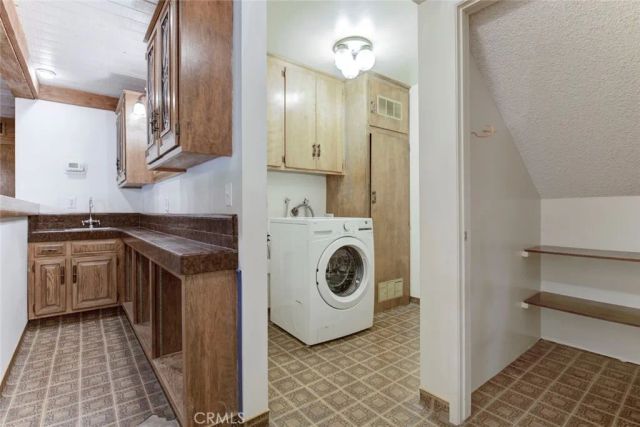 3309 Sparr Boulevard, Glendale, CA 91208
