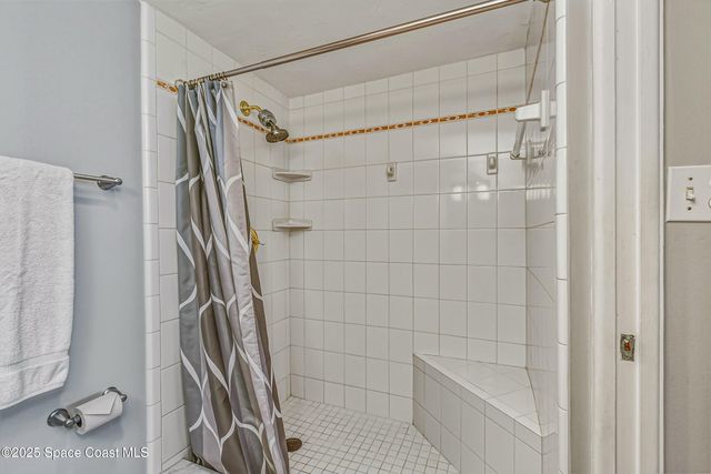 1605 Minutemen Causeway 213, Cocoa Beach, FL 32931