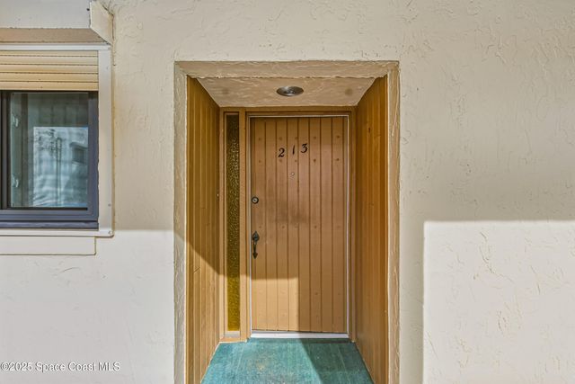1605 Minutemen Causeway 213, Cocoa Beach, FL 32931