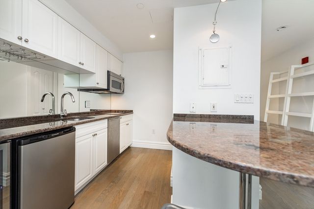 1 Huntington Ave 311, Boston, MA 02116