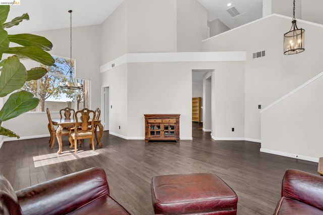 2158 Newport Ct, Discovery Bay, CA 94505