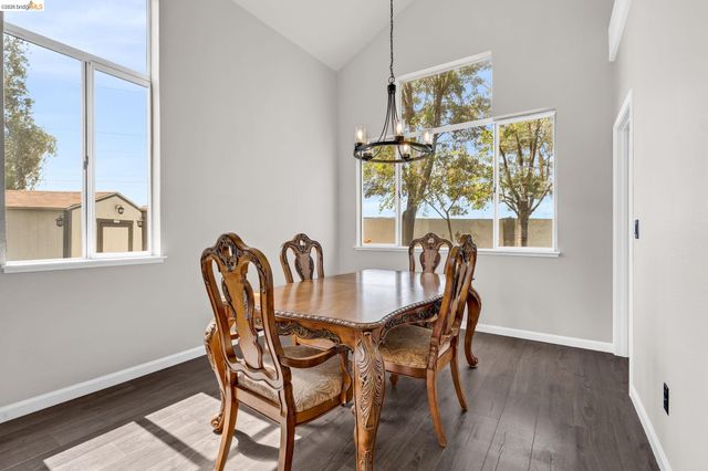 2158 Newport Ct, Discovery Bay, CA 94505