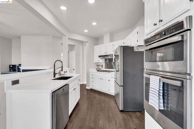 2158 Newport Ct, Discovery Bay, CA 94505