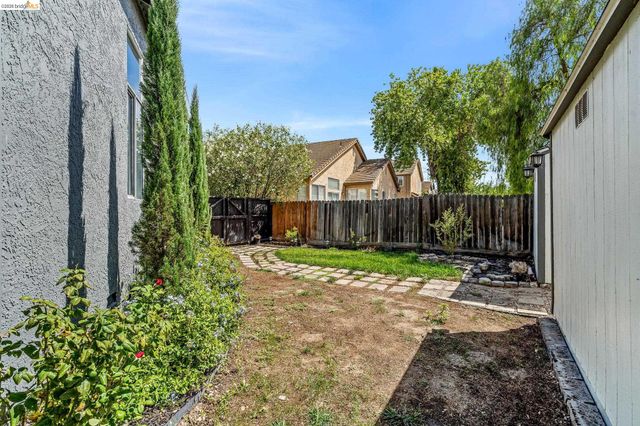 2158 Newport Ct, Discovery Bay, CA 94505