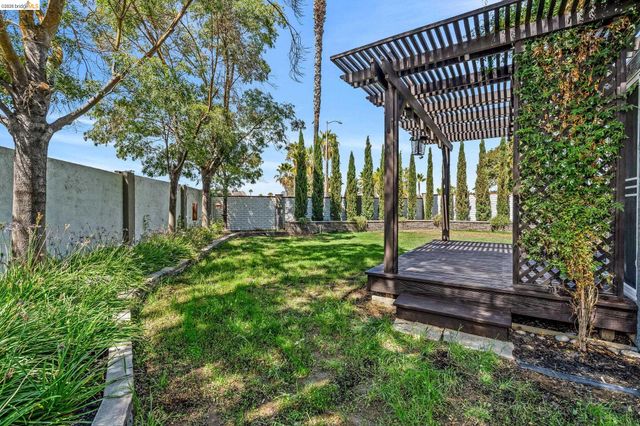 2158 Newport Ct, Discovery Bay, CA 94505