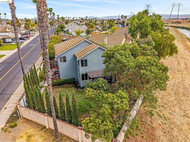 2158 Newport Ct, Discovery Bay, CA 94505