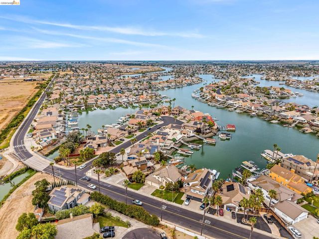2158 Newport Ct, Discovery Bay, CA 94505