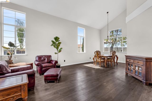 2158 Newport Ct, Discovery Bay, CA 94505