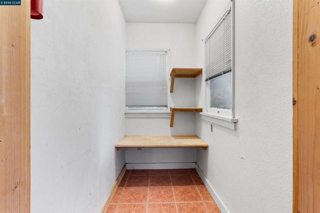 5145 Foothill Blvd, Oakland, CA 94601