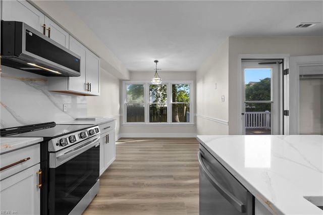 2092 Grey Fox LN, Virginia Beach, VA 23456