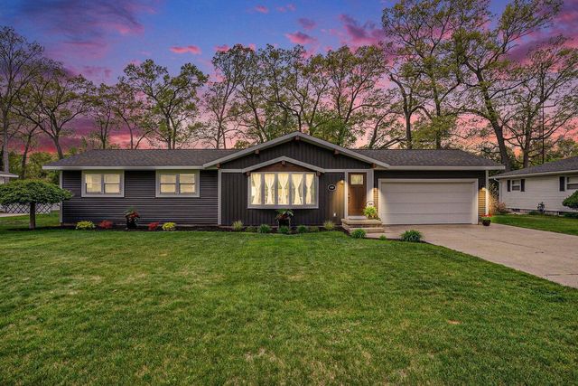 2009 Riegler Road, Muskegon Twp, MI 49445