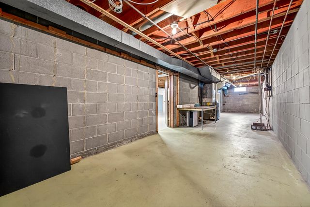 2009 Riegler Road, Muskegon Twp, MI 49445