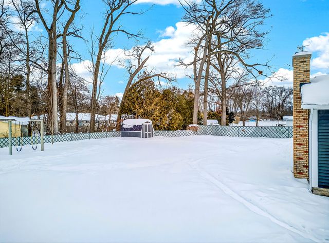 2009 Riegler Road, Muskegon Twp, MI 49445