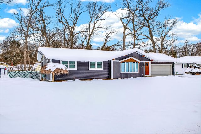 2009 Riegler Road, Muskegon Twp, MI 49445