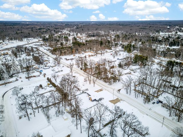 2009 Riegler Road, Muskegon Twp, MI 49445