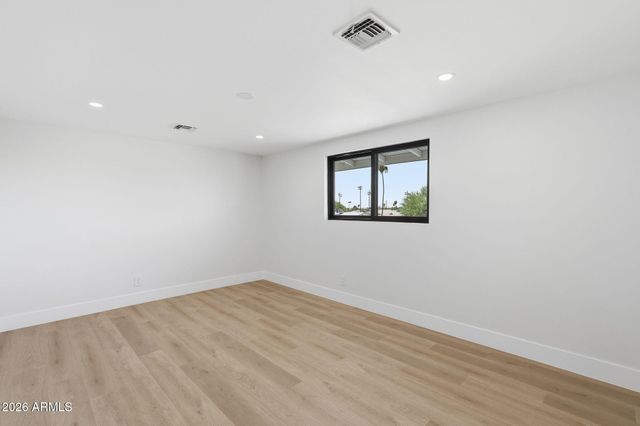 7625 N 39TH Avenue, Phoenix, AZ 85051